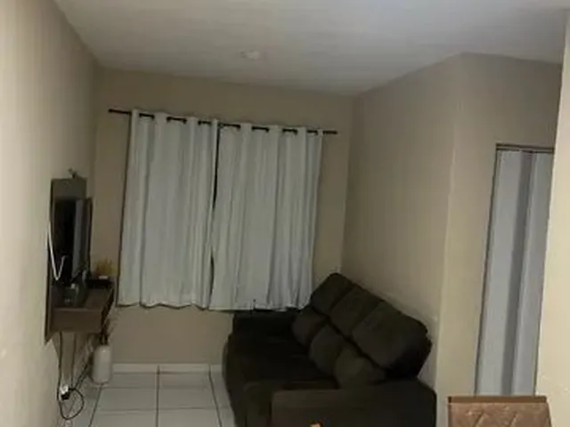 Imagem: O apartamento possui 2 Dormitórios, 1 Banheiro, 1 Vaga na