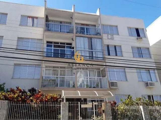 Imagem: O apartamento possui 3 Dormitórios, 1 Suíte, 1 Banheiro,