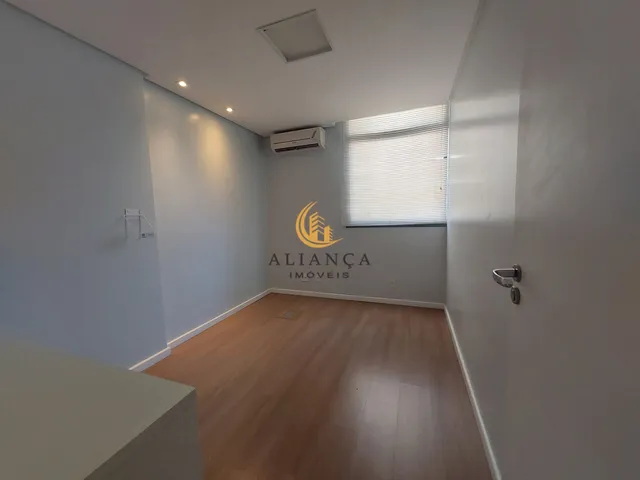 Imagem: Sala Comercial em Campinas, São José/SC