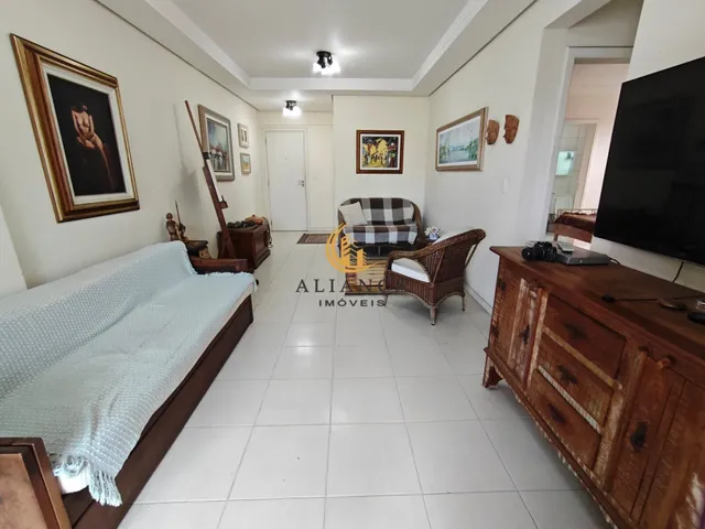 Imagem: O apartamento possui 3 Dormitórios, 1 Suíte, 1 Banheiro,