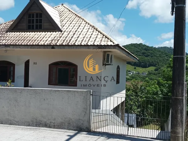 Imagem: Casa em Fundos, Biguaçu/SC