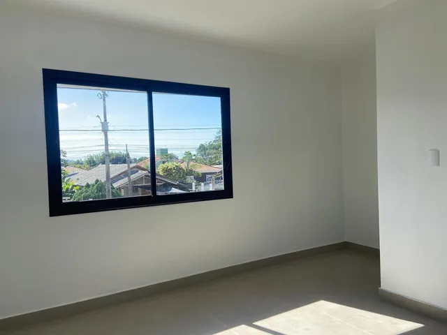 Imagem 7: Casa à venda em Garopaba-SC, bairro Areias da Palhocinha: 3 quartos, 1 suíte, 2