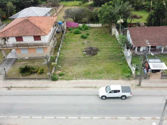 Imagem 2: Terreno comercial ou residencial à venda em Garopaba-SC, com 420,34 m² de área no