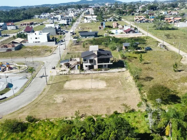Imagem 9: Sobrado à venda em Imbituba-SC, bairro Campo Duna: 2 quartos, 1 suíte, 1 sala, 1