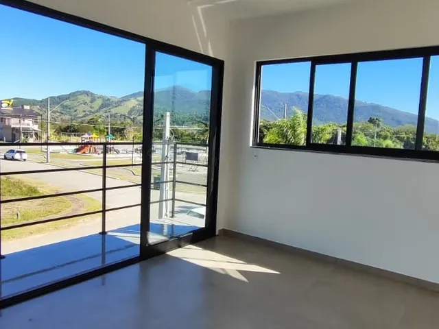 Imagem 10: Sobrado à venda em Imbituba-SC, bairro Campo Duna: 2 quartos, 1 suíte, 1 sala, 1
