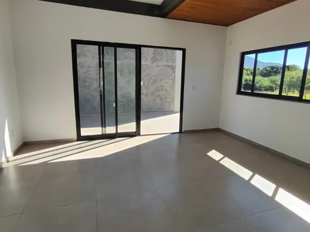 Imagem 8: Sobrado à venda em Imbituba-SC, bairro Campo Duna: 2 quartos, 1 suíte, 1 sala, 1
