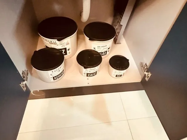 Imagem 7: Imperdível Apartamento à Venda no Centro de Imbituba-SC: 1 Quarto, 1 Sala, 1 Banheiro