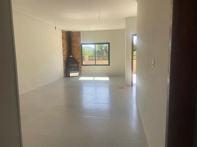 Imagem 9: Casa À Venda em Garopaba-Sc: 2 Quartos, 2 Suítes, 1 Vaga - Viva o Seu Sonho em Areias de Palhocinha!