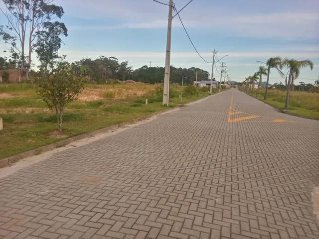 Imagem 8: Oportunidade Única: Terreno de 360m² em Garopaba-SC, pronto para construir!