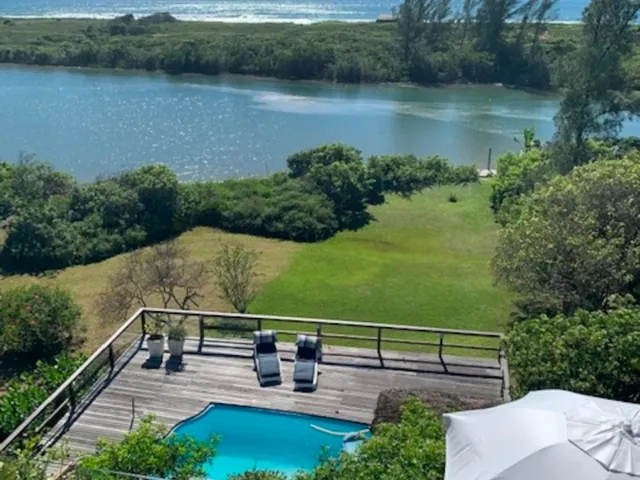 Imagem: Casa à Venda em Garopaba-SC No Bairro