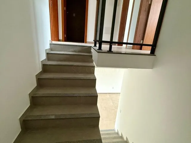 Imagem 10: Casa à Venda em Garopaba-SC: Sobrado no Panorâmico - 3 quartos, 1 suíte, 2 salas, 3