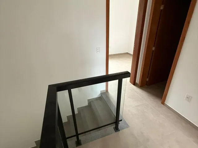 Imagem 13: Casa à Venda em Garopaba-SC: Sobrado no Panorâmico - 3 quartos, 1 suíte, 2 salas, 3