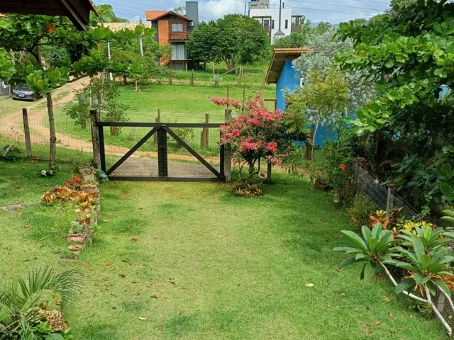 Imagem 2: Casa à Venda na Praia do Rosa - Imbituba-SC! Espaçosa, confortável...