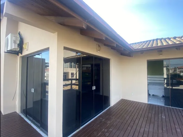Imagem 11: Imperdível oportunidade de compra: Casa ampla no Centro de Garopaba-SC com 3 quartos, 1