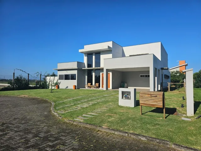 Imagem 10: Imóvel de Luxo em CondomÍnio: Casa com 4 Quartos e 3 Suítes em...