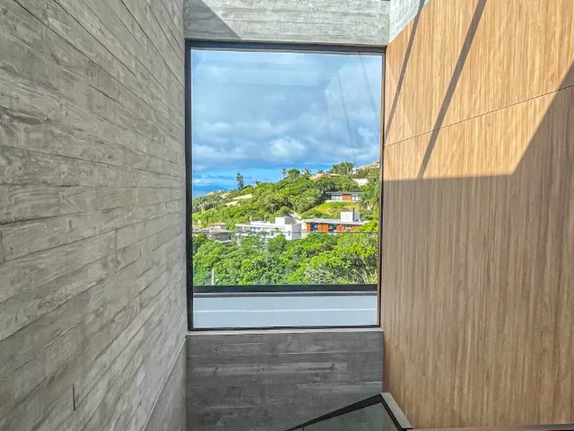 Imagem 12: Imperdível: Casa à venda em Garopaba-SC, bairro Vigia, 4 quartos, 4 suítes, 3 salas, 1