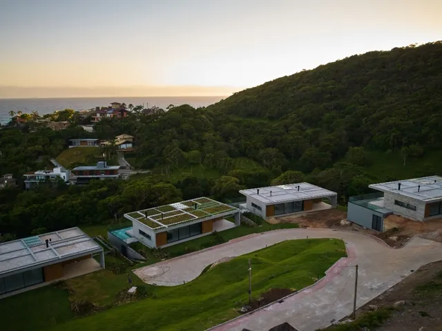 Imagem 8: Imperdível: Casa à venda em Garopaba-SC, bairro Vigia, 4 quartos, 4 suítes, 3 salas, 1