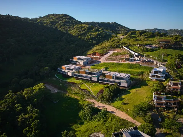 Imagem 9: Imperdível: Casa à venda em Garopaba-SC, bairro Vigia, 4 quartos, 4 suítes, 3 salas, 1