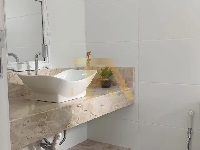 Imagem 2: Apartamento à venda no Centro de Imbituba-SC: 2 quartos, 1 suíte, 1 sala, 1 banheiro, 1