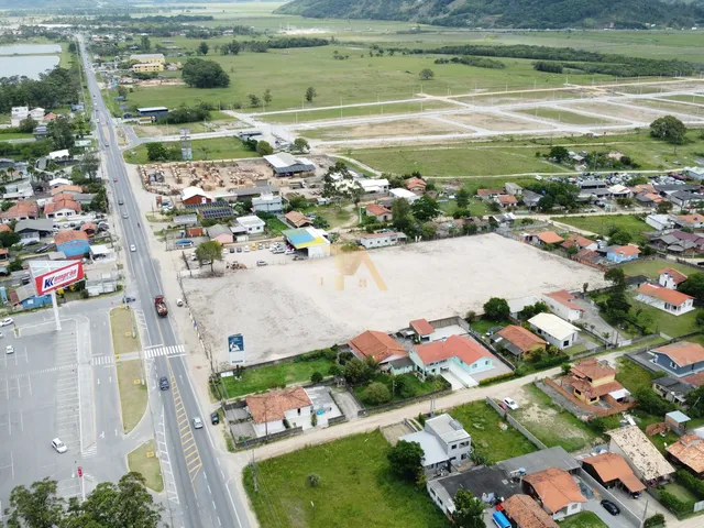 Imagem 6: Casa com Grande Terreno À Venda em Imbituba-Sc, Bairro Campo Duna. Oportunidade Comercial