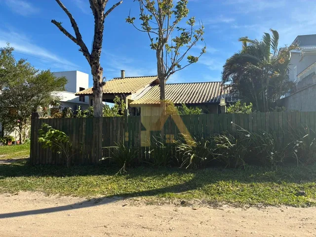 Imagem 14: Casa com 4 dormitórios e piscina próxima à lagoa ? Campo