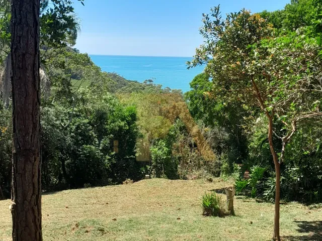 Imagem: O terreno possui 3.717m² de Área e está localizado em