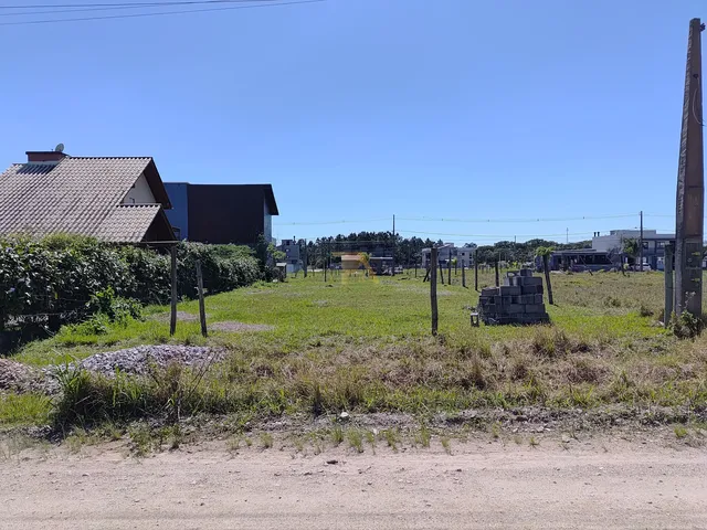 Imagem: Terreno à Venda em Imbituba-SC, Bairro