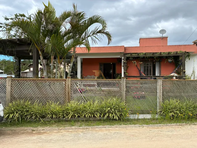 Imagem: Casa à Venda em Garopaba-SC 3 Quartos