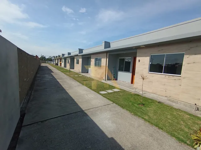 Imagem: Casa à venda em Imbituba-SC, bairro Boa