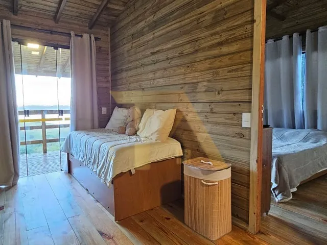 Imagem 2: Linda Casa Sustentável e Mobiliada à Venda Conforto Qualidade e Vista Privilegiada