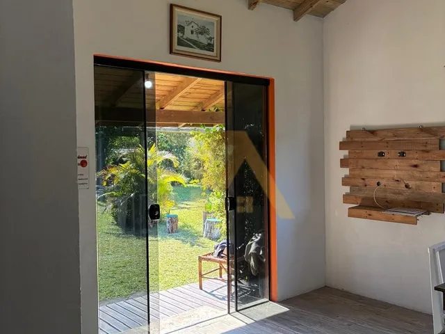 Imagem 3: Excelente Oportunidade Duas Casas com Edícula e Terreno Amplo