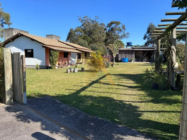 Imagem 10: Excelente Oportunidade Duas Casas com Edícula e Terreno Amplo