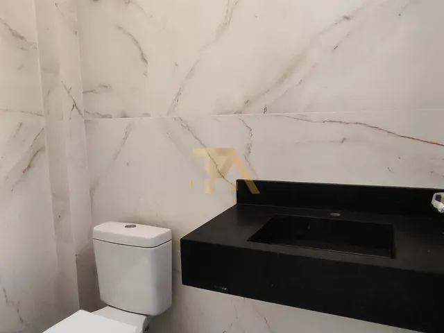 Imagem 2: Imperdível oportunidade: Casa à venda em Garopaba-SC, 800 metros do MAR, 2 quartos, 2