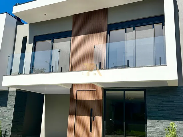 Imagem 1: Imperdível oportunidade: Casa à venda em Garopaba-SC, bairro Panorâmico, 3 quartos, 1