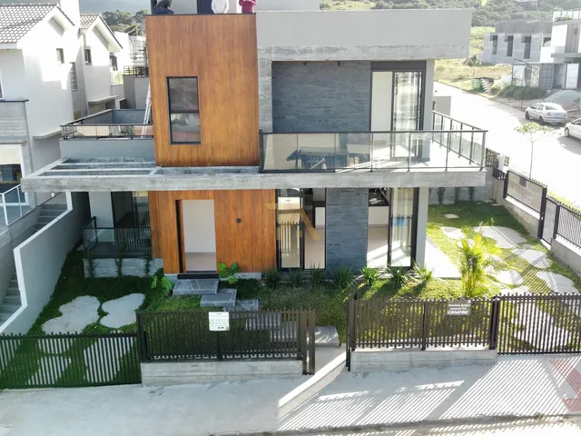 Imagem 9: Imperdível oportunidade: Casa à venda em Garopaba-SC, bairro Ferraz. 3 quartos, 2