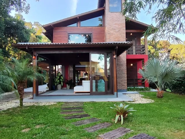 Imagem: Imperdível casa de luxo em Ibiraquera