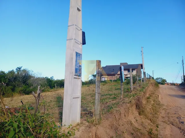 Imagem 4: Terreno de 700m² na Praia do Rosa com Matrícula e Financiável