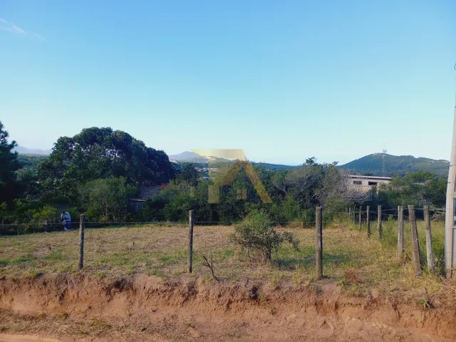 Imagem 7: Terreno de 700m² na Praia do Rosa com Matrícula e Financiável