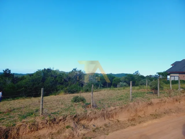 Imagem 6: Terreno de 700m² na Praia do Rosa com Matrícula e Financiável