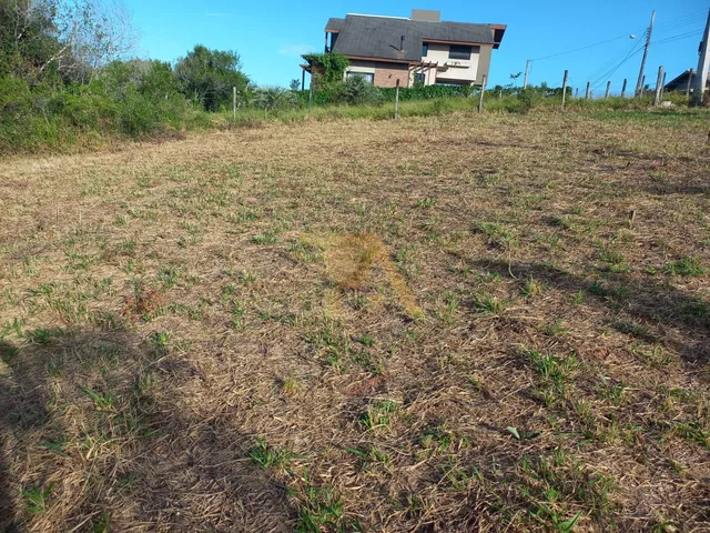 Imagem 10: Terreno de 700m² na Praia do Rosa com Matrícula e Financiável