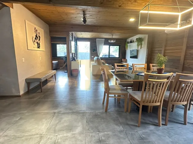 Imagem 16: Casa com 5 Quartos (3 Suítes), Piscina e Área de Lazer