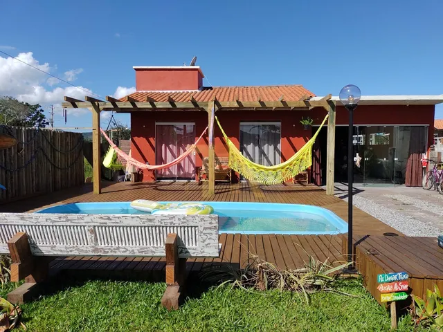 Imagem: Casa de 3 Quartos com Piscina