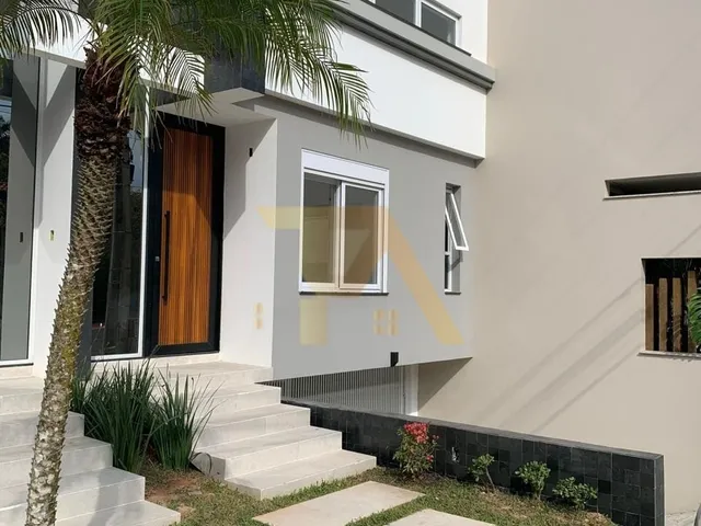 Imagem: Casa de Alto Padrão Perto da Praia! Residencial