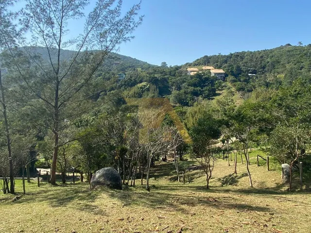 Imagem: O terreno possui 600m² de Área e está localizado em