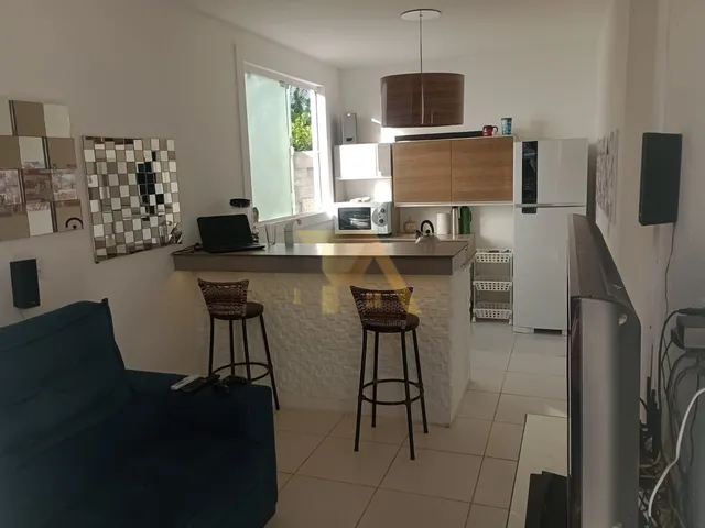 Imagem: A casa possui 1 Dormitório, 2 Banheiros, 2 Vagas na