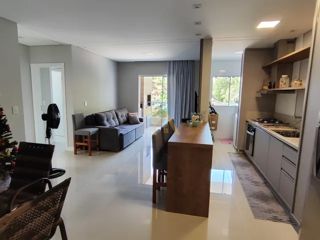 Imagem: O apartamento possui 2 Dormitórios, 1 Suíte, 2 Vagas na