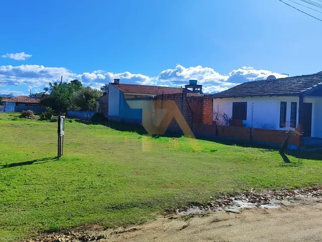 Imagem: Terreno de 324m² próximo à lagoa de Ibiraquera