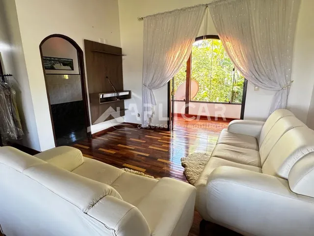 Imagem 9: Sobrado no Polo Centro -com 450 m de área construída - Foz do Iguaçu - Pr