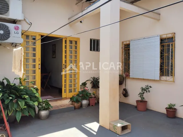 Imagem: Casa com 05 Quitinetes à venda - Jardim