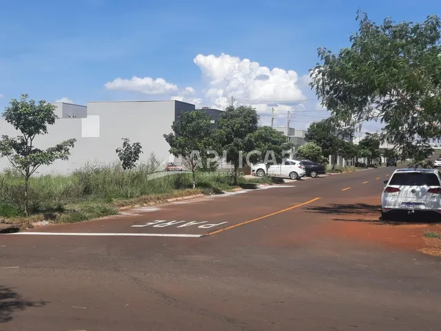 Imagem: Terreno com 300 M Á Venda no Jardim Ipê